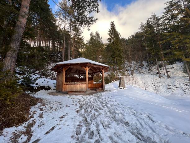 istock Achensee between Maurach and Achenkirch between the Rofan and Karwendel - refuge 1366582021