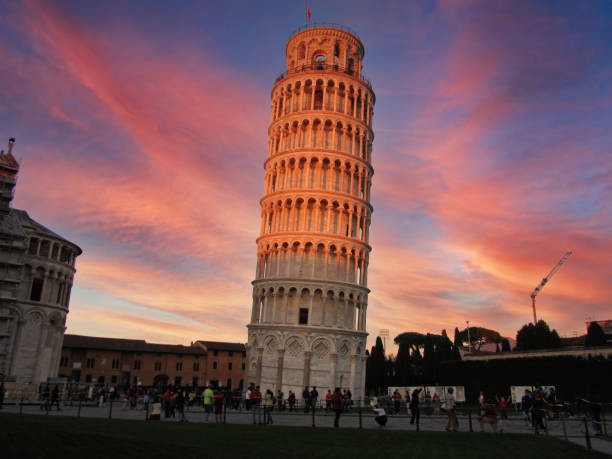 leaning tower of pisa - tower italy pisa architecture imagens e fotografias de stock