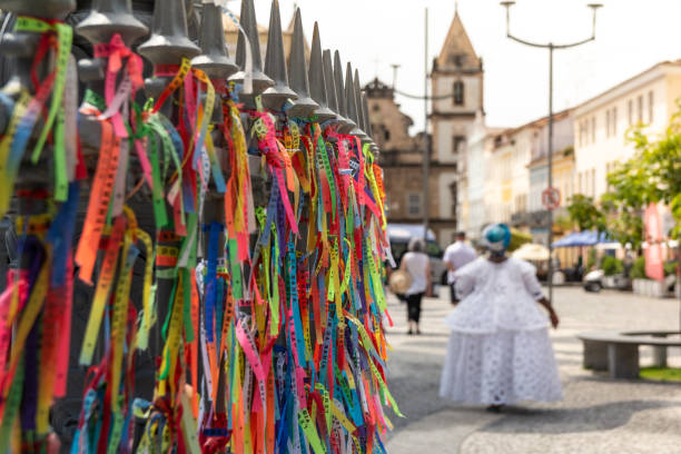 calles de pelourinho. arquitectura histórica y centro cultural en salvador, nordeste de brasil. - bahía fotografías e imágenes de stock