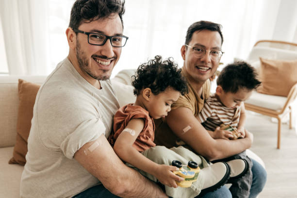 istock Six Power Money Decisions for Same-sex Couples 1366689822