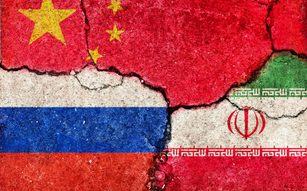 иллюстрация гранжевых флагов трех стран (треснувший бетонный фон) | китай, россия и иран - iran stock illustrations