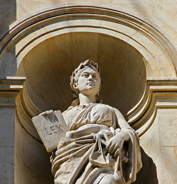 istock Old architecture law icon decoration 1366826123