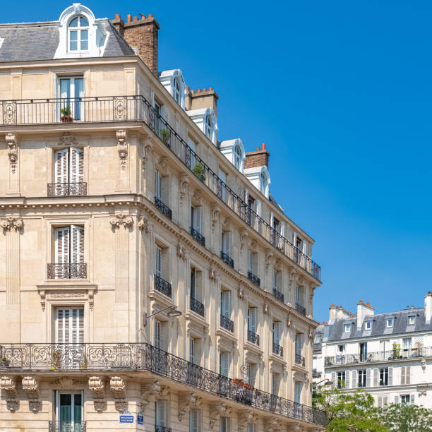 istock Paris, beautiful buildings 1366839025