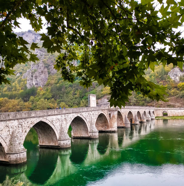 istock Old historical bridge - The bridge on the Drina 1366846990