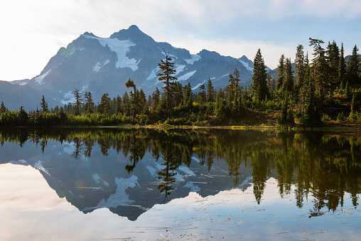 Reflection of Mt Shuksan in Picture Lake at Sunrise, Mt Baker-Snoqualmie National Forest, Washington State, USA