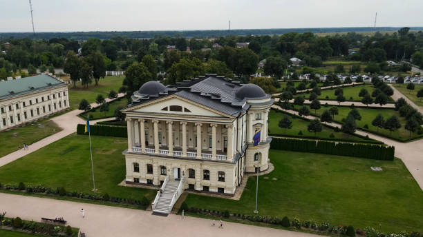 Beautiful view on Razumovsky Palace in Baturin, Ukraine, Chernigiv region. Drone view of Palace of Hetman of Ukraine Kyrylo Rozumovskyi Baturin, Ukraine - June 2021: Beautiful view on Razumovsky Palace in Baturin, Ukraine, Chernigiv region. Drone view of Palace of Hetman of Ukraine Kyrylo Rozumovskyi baturyn stock pictures, royalty-free photos & images