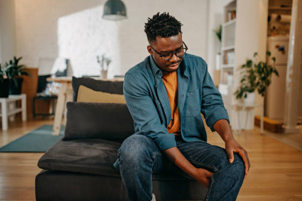 istock Young black man having pain 1366934943