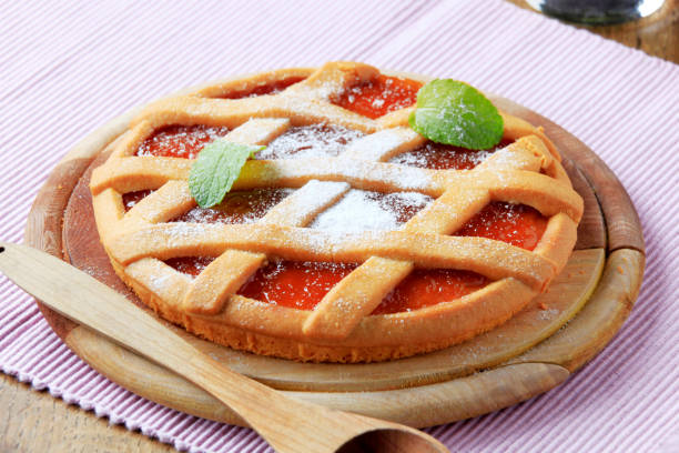 Jam tart Jam tart with a lattice top crust crostata photos stock pictures, royalty-free photos & images