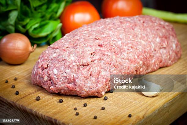 Carne Picada - Fotografias de stock e mais imagens de Carne - Carne, Carne Vermelha, Carne bovina picada