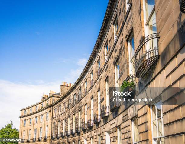 Elegant Edinburgh Crescent Stock Photo - Download Image Now - Scotland, Edinburgh - Scotland, Stockbridge - Edinburgh