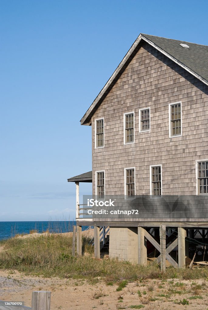 Beach House con vista al mar - Foto de stock de Casita en la playa libre de derechos