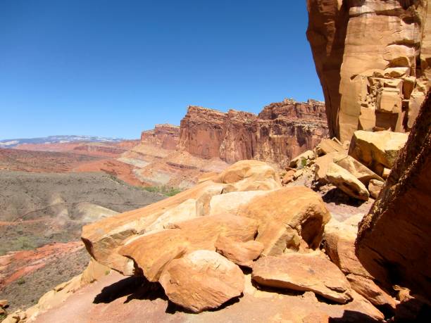 istock Cohab Canyon Trailhead 1367010119