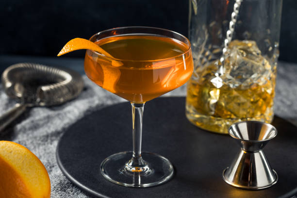 istock Cold Refreshing Boozy Irish Blonde Whiskey Cocktail 1367063358