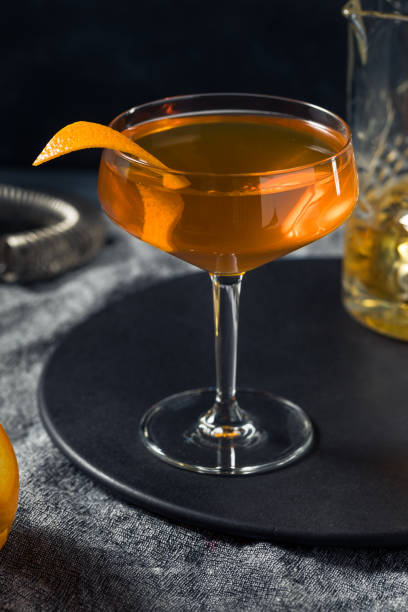 istock Cold Refreshing Boozy Irish Blonde Whiskey Cocktail 1367063365