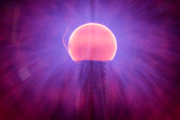Very hight electrostatic eischarge in a dark room. Tesla Coil.
