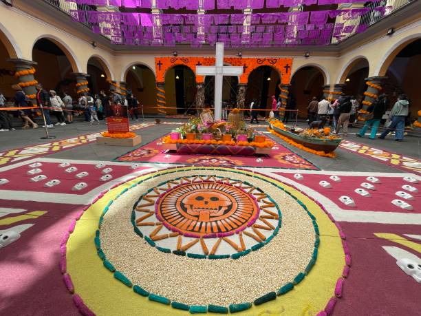 traditional altar or offering for the dead in dia de muertos, in mexico - people cemetery church urban scene imagens e fotografias de stock