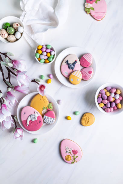 istock Handmade Easter gingerbread cookies and chocolate eggs. 1367124688