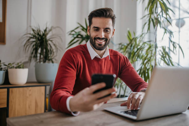 istock Businessman working in home office 1367147380