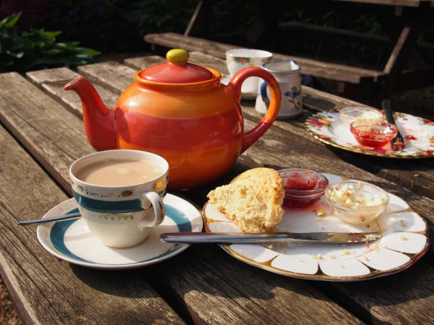 cornish cream tea tradizionale - cornish cream tea foto e immagini stock