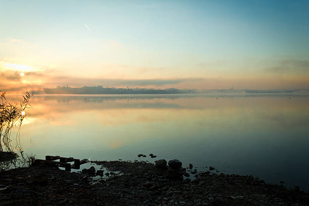 istock Sunrise fog 136716796