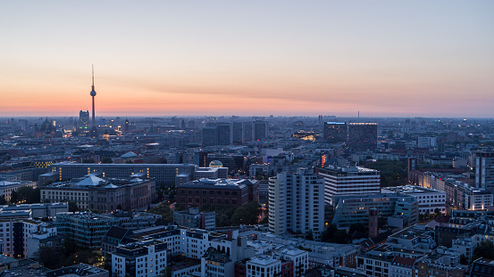 A shot of the Berlin TV Tower in the Blue Hour. In the foreground you can see the Gropius Bau as well as the House of Representatives and the Ministry of Finance. In the background the Berlin TV Tower.