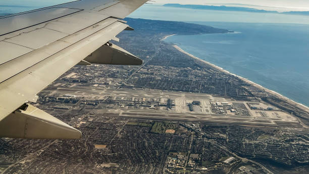 istock View of San Francisco from airplane 1367189784