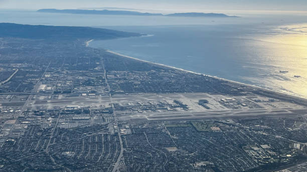 istock View of San Francisco from airplane 1367189803