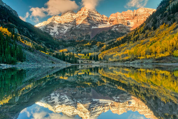 Maroon Bells Autumn Maroon Bells, near Aspen in Colorado, with autumn color. aspen tree stock pictures, royalty-free photos & images