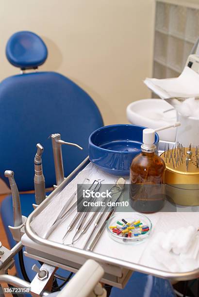 歯科医の椅子 - きちんとしているのストックフォトや画像を多数ご用意 - きちんとしている, トレイ, ヘルスケアと医療