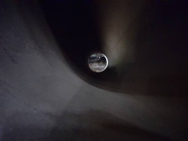 mucchio di tubi di ferro - pipeline pipe valve three dimensional shape foto e immagini stock