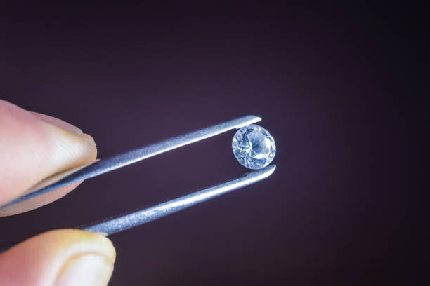 istock jeweler cut gems diamond sapphire 1367310634