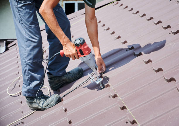 istock Prepearing to installation photovoltaic solar panel system on the roof. 1367361110