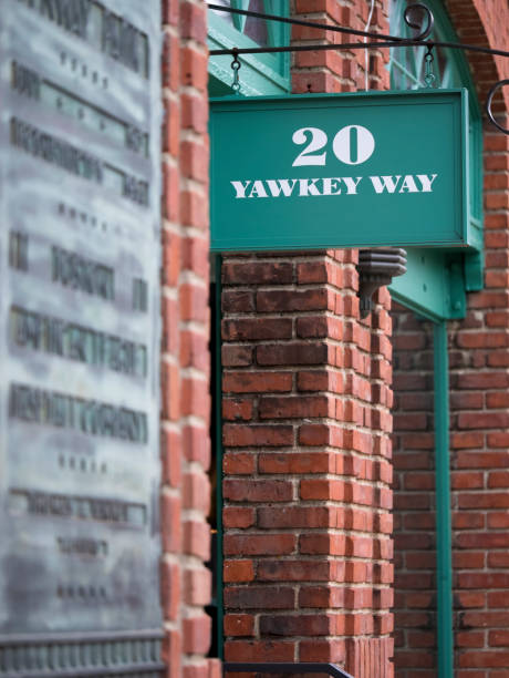 fenway park stadium - boston red sox imagens e fotografias de stock