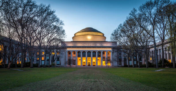 l'istituto di tecnologia del massachusetts - massachusetts institute of technology university massachusetts dome foto e immagini stock