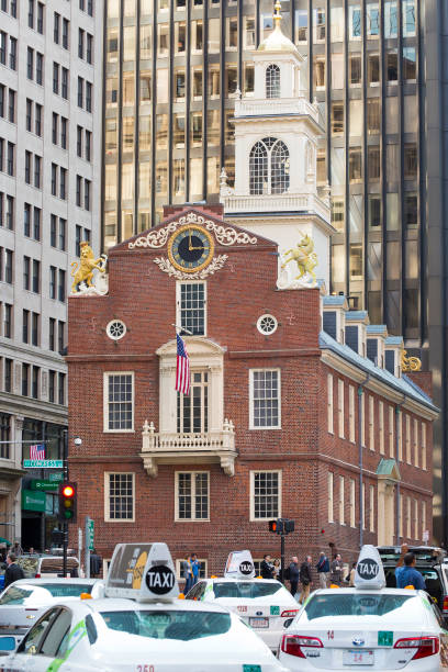 бостон - colonial style boston american revolution usa стоковые фото и изображения