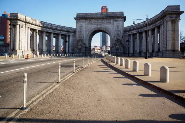 Photo of Manhattan Bridge Arch and Colonnade on a sunny day in New York