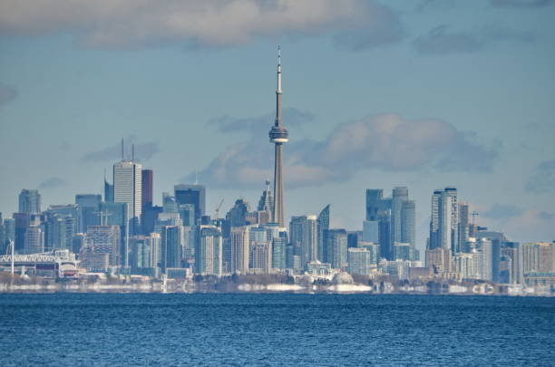 istock Winter Skyline of Toronto 1367398364