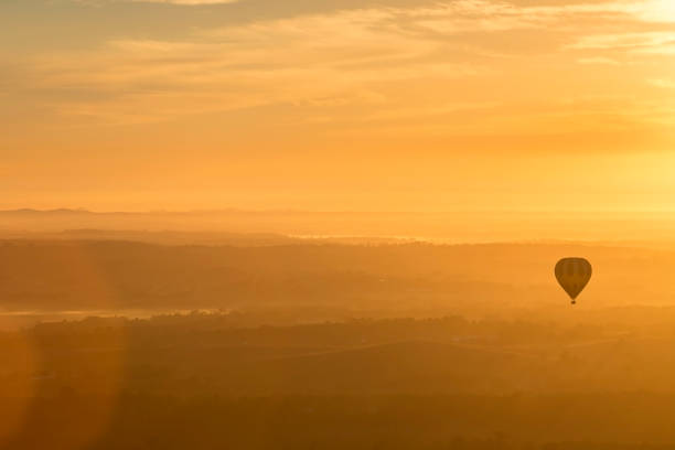 hunter valley wschód słońca balonem na ogrzane powietrze - hot air balloon landscape sunrise mountain zdjęcia i obrazy z banku zdjęć