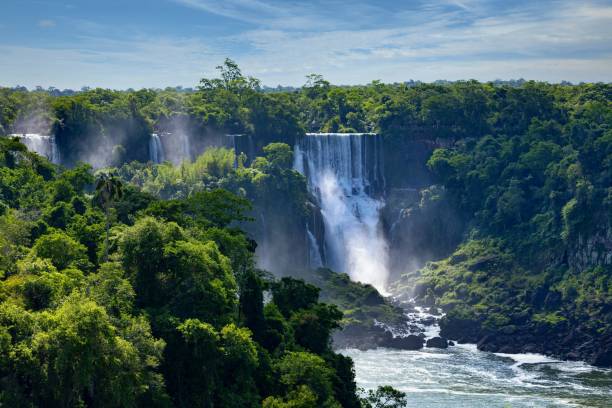 istock Iguazu Falls between Brazil and Argentina 1367487277
