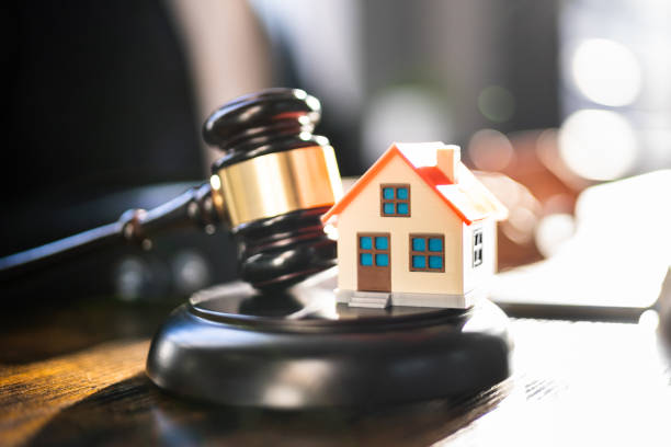 istock Real Estate Arbitration Law 1367507692