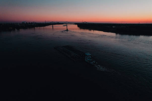 istock Mississippi River at Sunset 1367543676