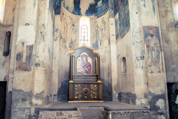 akdamar island and surp church akdamar church, van, turkey - van imagens e fotografias de stock