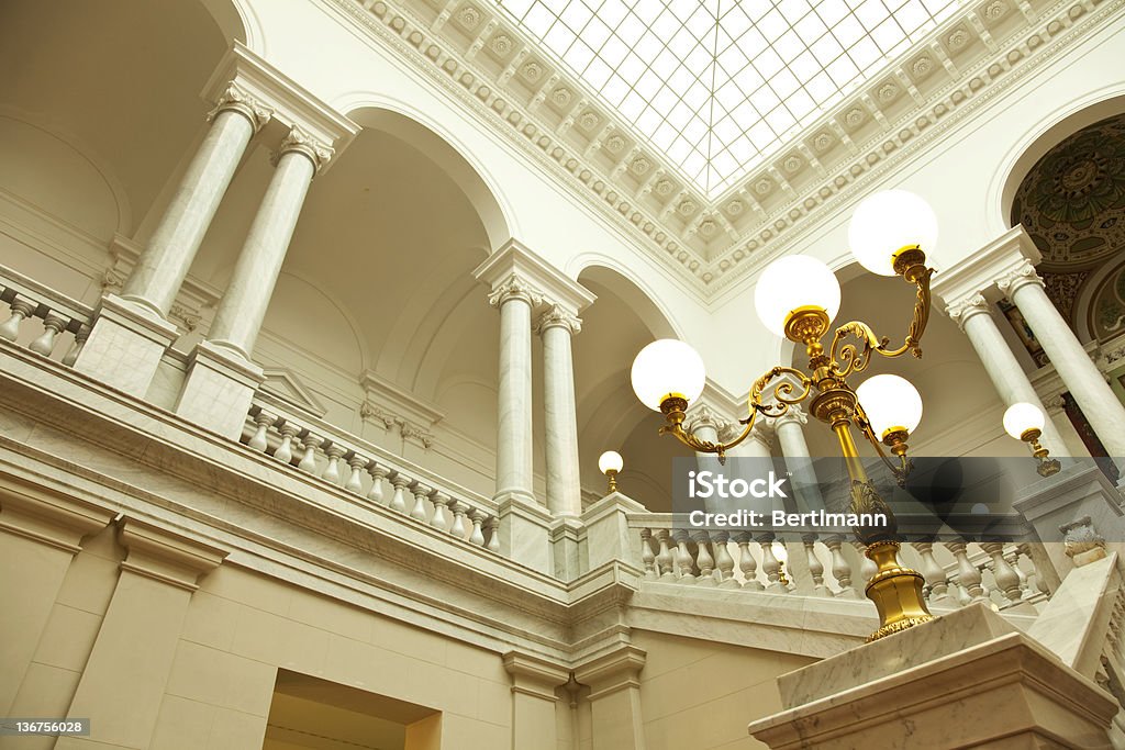 Дворец Прихожая - Стоковые фото В помещении роялти-фри