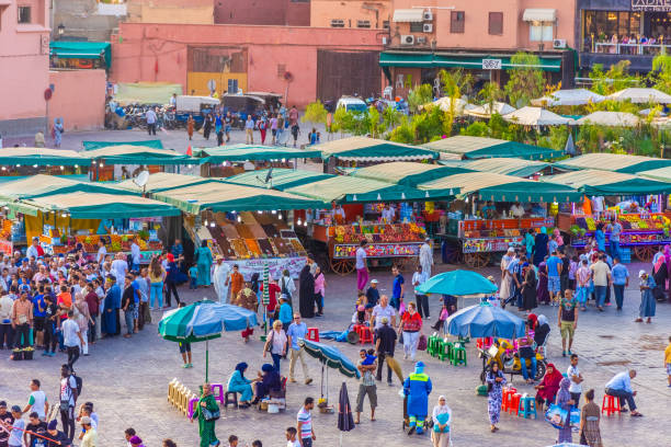 marrakech - jema el fna - fotografias e filmes do acervo