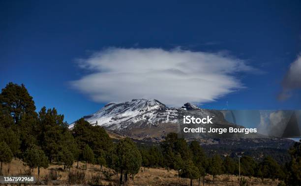 Iztaccihuatl Volcano Stock Photo - Download Image Now - Mexico, Beauty In Nature, Clear Sky