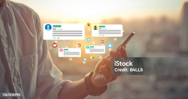 Customer Feedbackexperiencereview Concept Stock Photo - Download Image Now - Social Media, Feedback, Rating