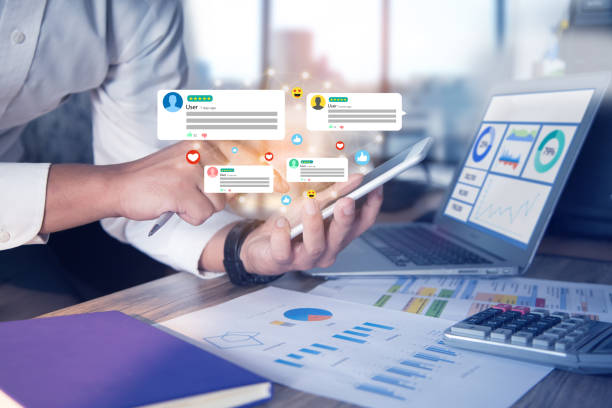 customer feedback,experience,review concept. - sociala-medier bildbanksfoton och bilder