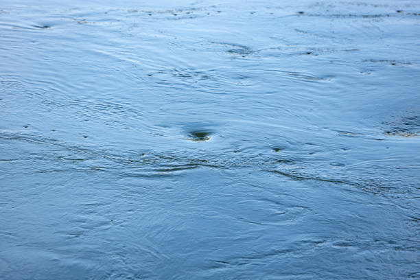 The Ruhr is in motion violently. Large and small water eddies show how dangerous flooding can be