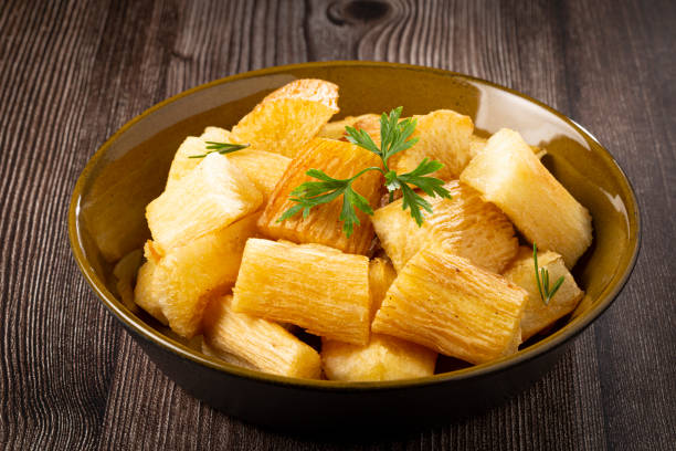 fried cassava. cassava, traditional brazilian food. - yucca imagens e fotografias de stock