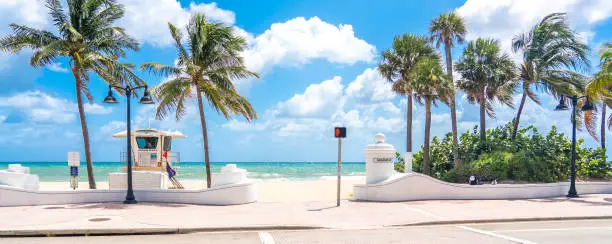 Seafront promenade with lifeguard hut in Fort Lauderdale Florida, USA